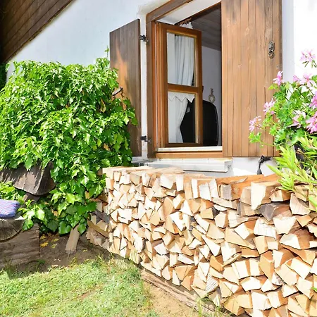 Апартаменты Flat In With Garden *