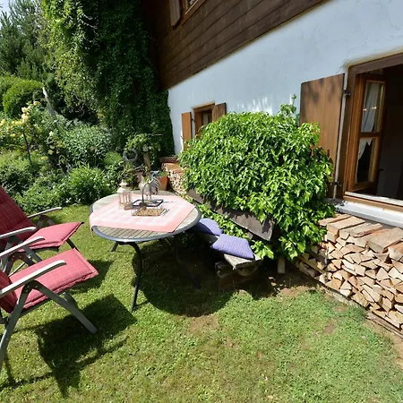 Apartment In Mit Garten